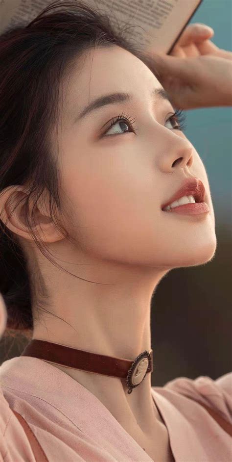 场均22+2断1.3帽创纪录：阿夫迪亚被球迷围堵拓媒：跻身联盟前25